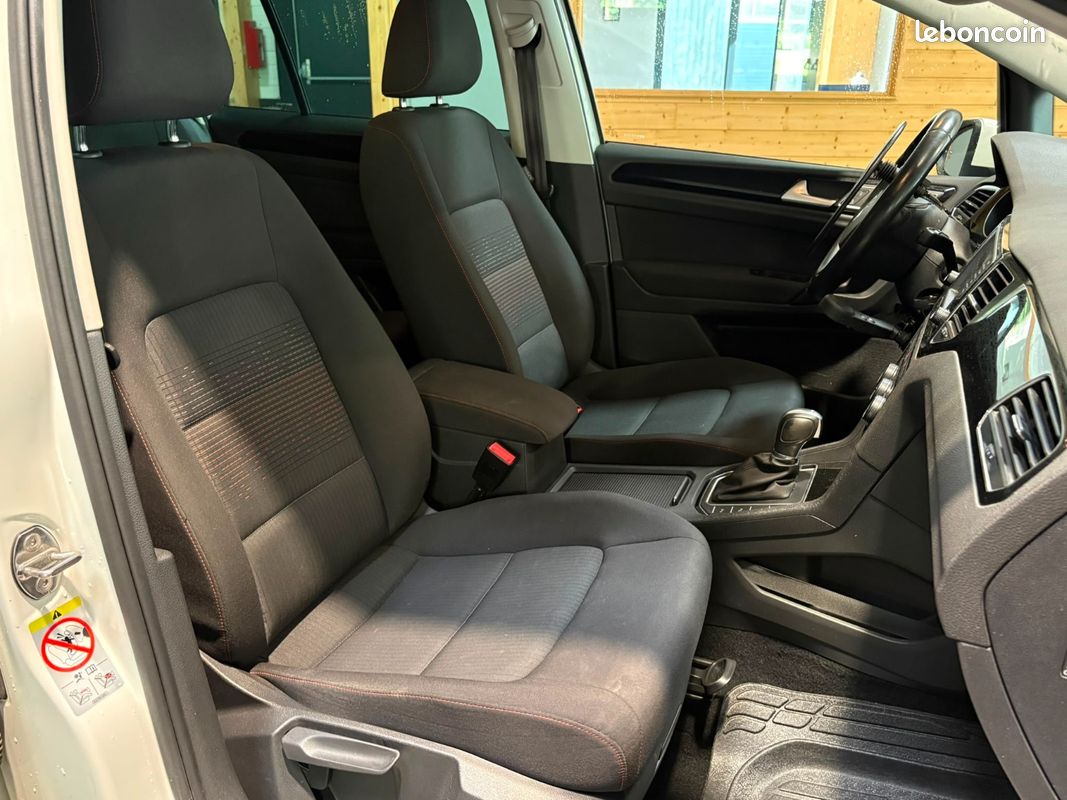 VOLKSWAGEN GOLF SPORTSVAN 1.4 TSI 125 BMT DSG7 Sound - Aménagé TPMR - Coffre Télécommandé (image 12)