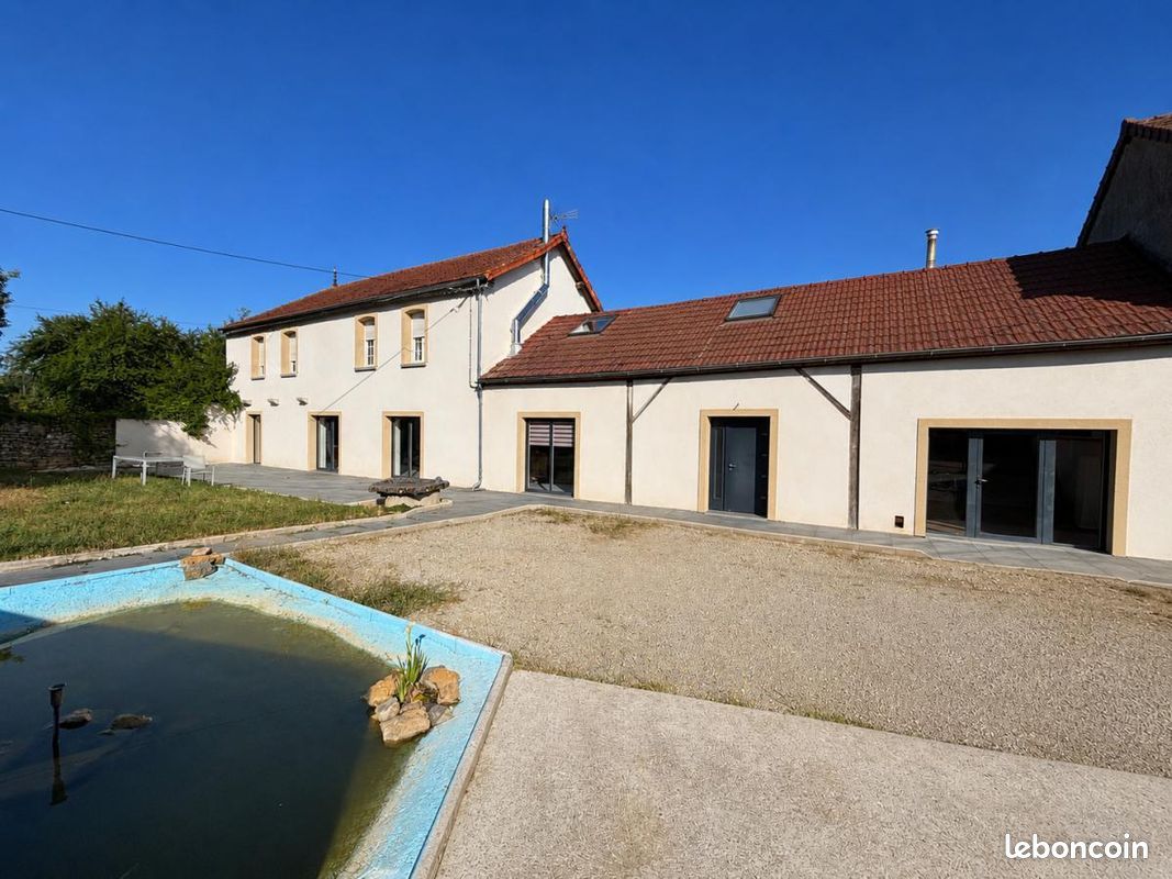 Maison 7 pièces 243 m² · à Dennevy · 243 m² · 325 000 €