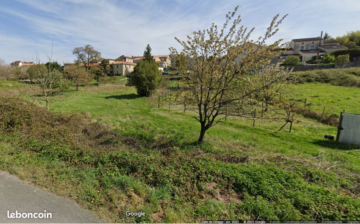 Terrain proche centre · à Saint-Michel · 15 000 €