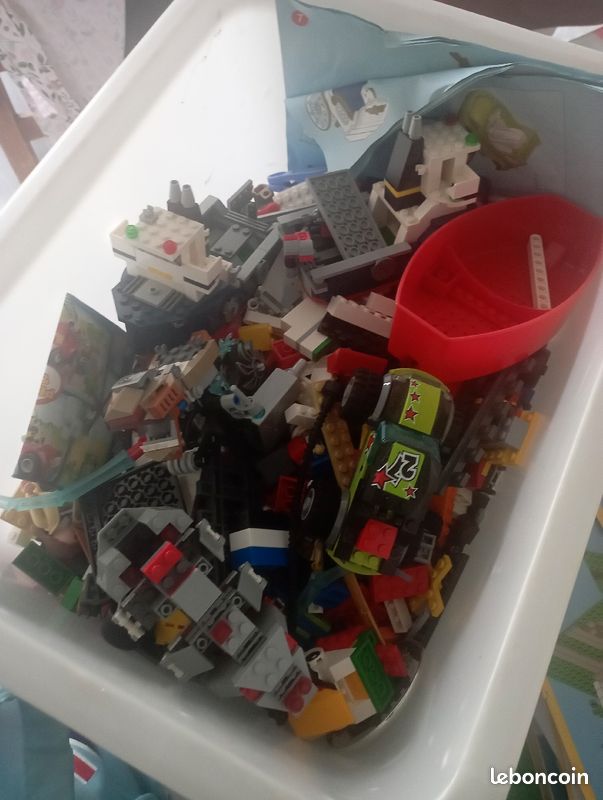 Lego (image 2)