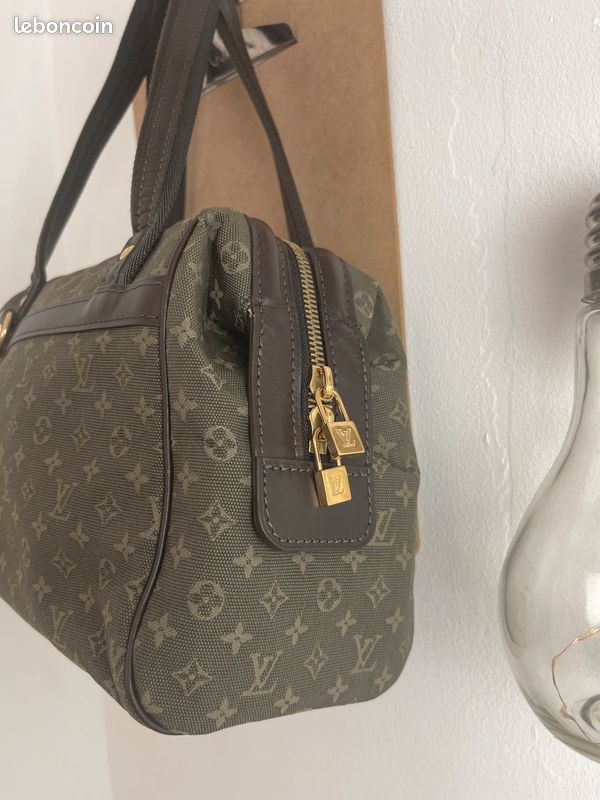 Sac Louis Vuitton Joséphine vintage en lin vert (image 2)
