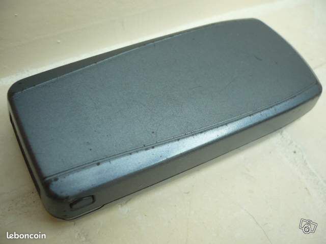 Téléphone X3-2, Chargeur et kit main libre SAGEM (image 3)