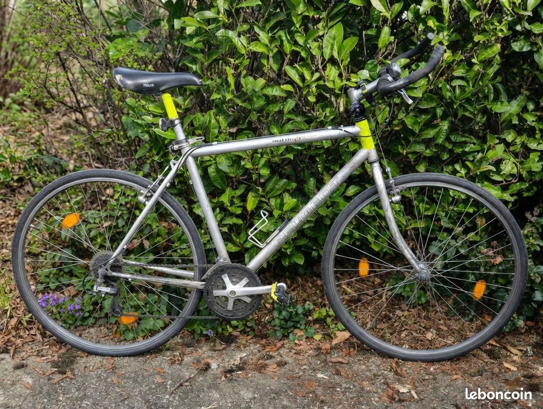 Vélo Peugeot cadre alu - 21 vitesses - Bon état (image 1)