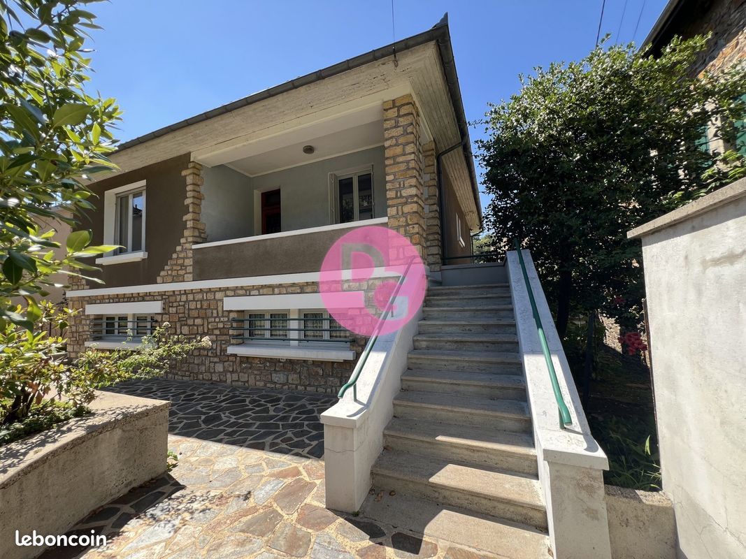 Maison 4 pièces 99 m² · à Decazeville · 99 m² · 105 000 €