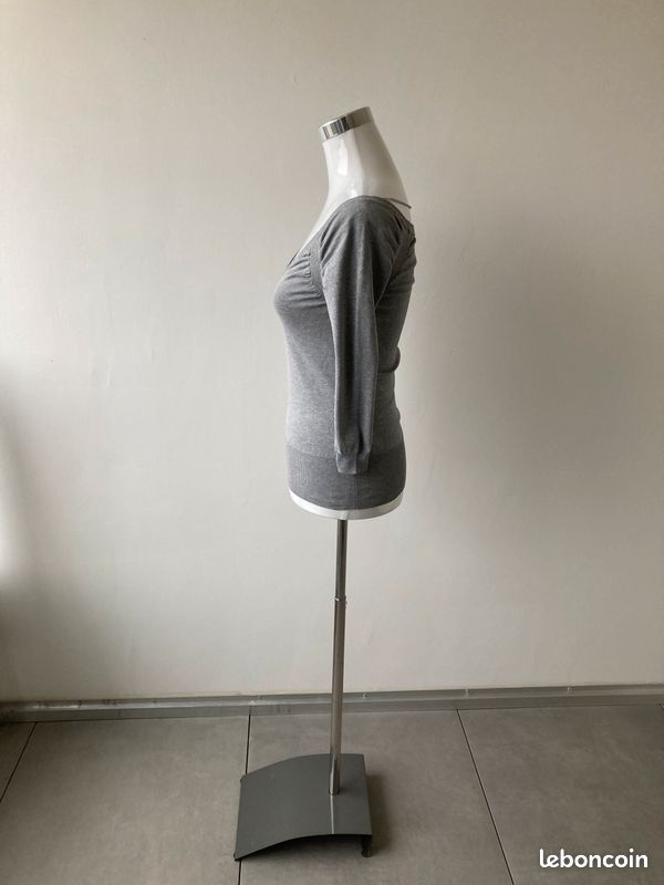 H&M pull à manches 3/4 col V, couleur gris clair taille XS (image 7)