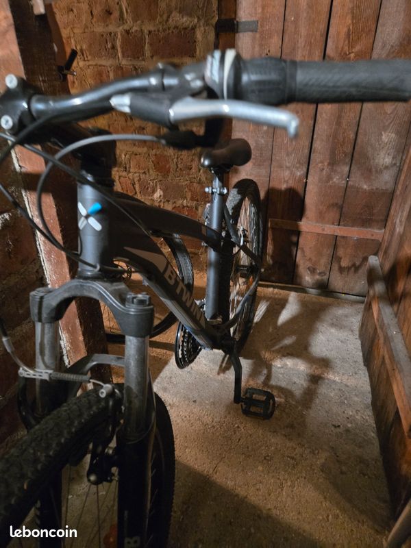 Vélo VTT Rockrider 340 très peu utilise (image 2)