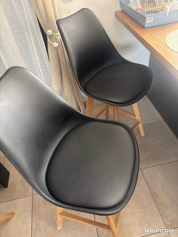 Chaise de bar (image 1)