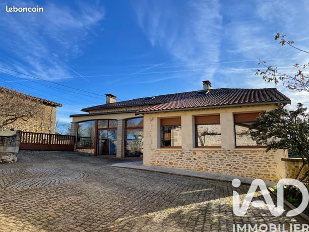 Maison 6 pièces 266 m²