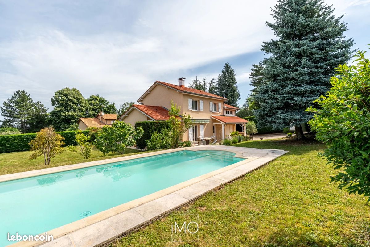 Maison 6 pièces 129 m² · à Chasselay · 129 m² · 650 000 €