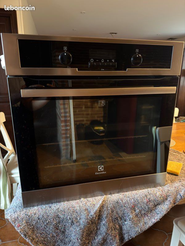 Four Electrolux encastrable (image 1)
