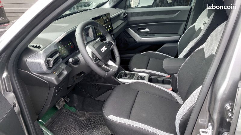 Dacia DUSTER 1.2 HYBRID-G 150CH JOURNEY 4X4 (image 4)