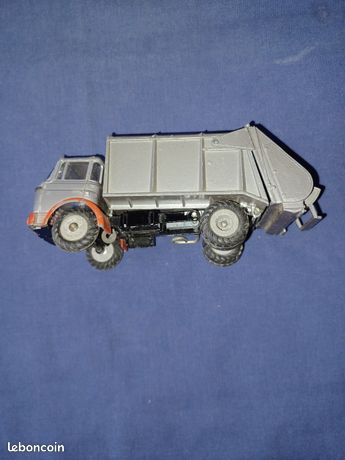 JOUET PLASTIQUE CAMION miniature BERLIET benne à ordures publicitaire BONUX EUR 10,00 - FR