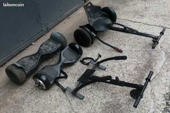 Petit Hoverboard avec batterie HS et sans chargeur et 2 hoverkart je n'ai plus les 2 gros Envoi possible pour bricoleur 15 euros le tout (image 1)