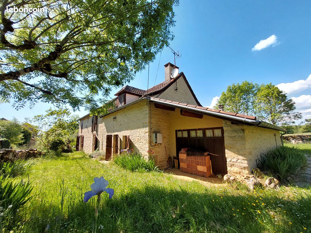 Maison 7 pièces 155 m² · à Ginals · 155 m² · 185 000 €