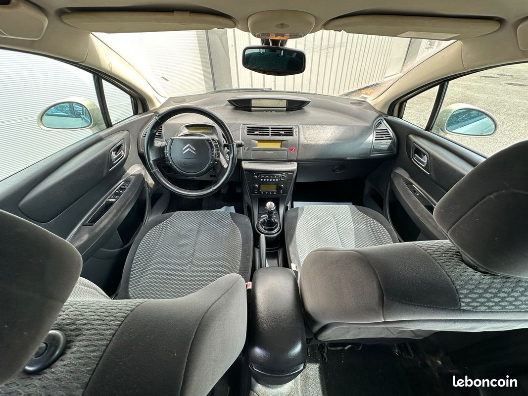 Citroën C4 1.6 HDi 110Ch Ambiance / Kit distribution Neuf (image 6)