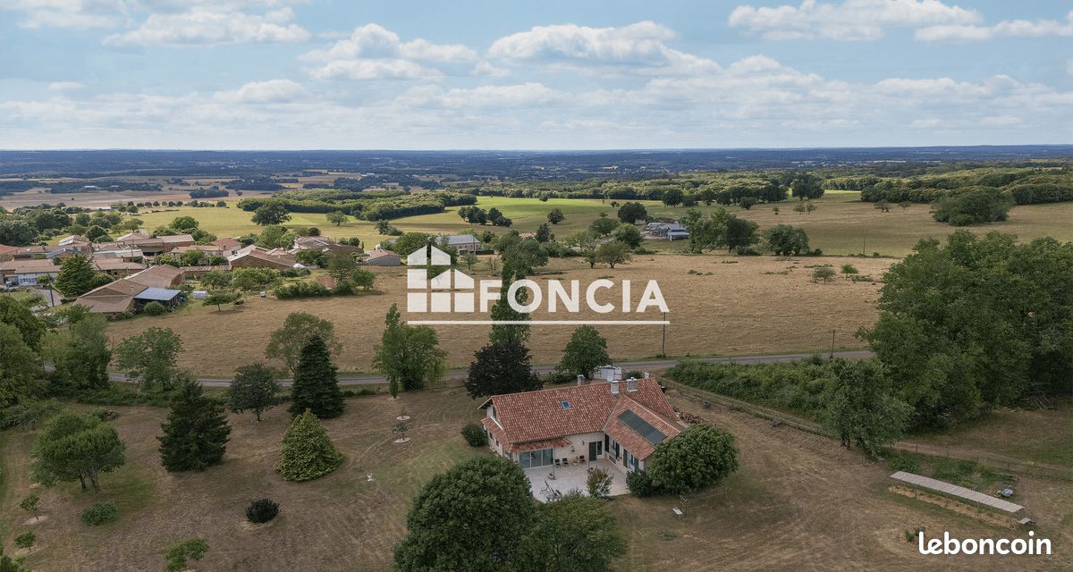 Maison 7 pièces 257 m² · à Yvrac-Et-Malleyrand · 257 m² · 345 000 €