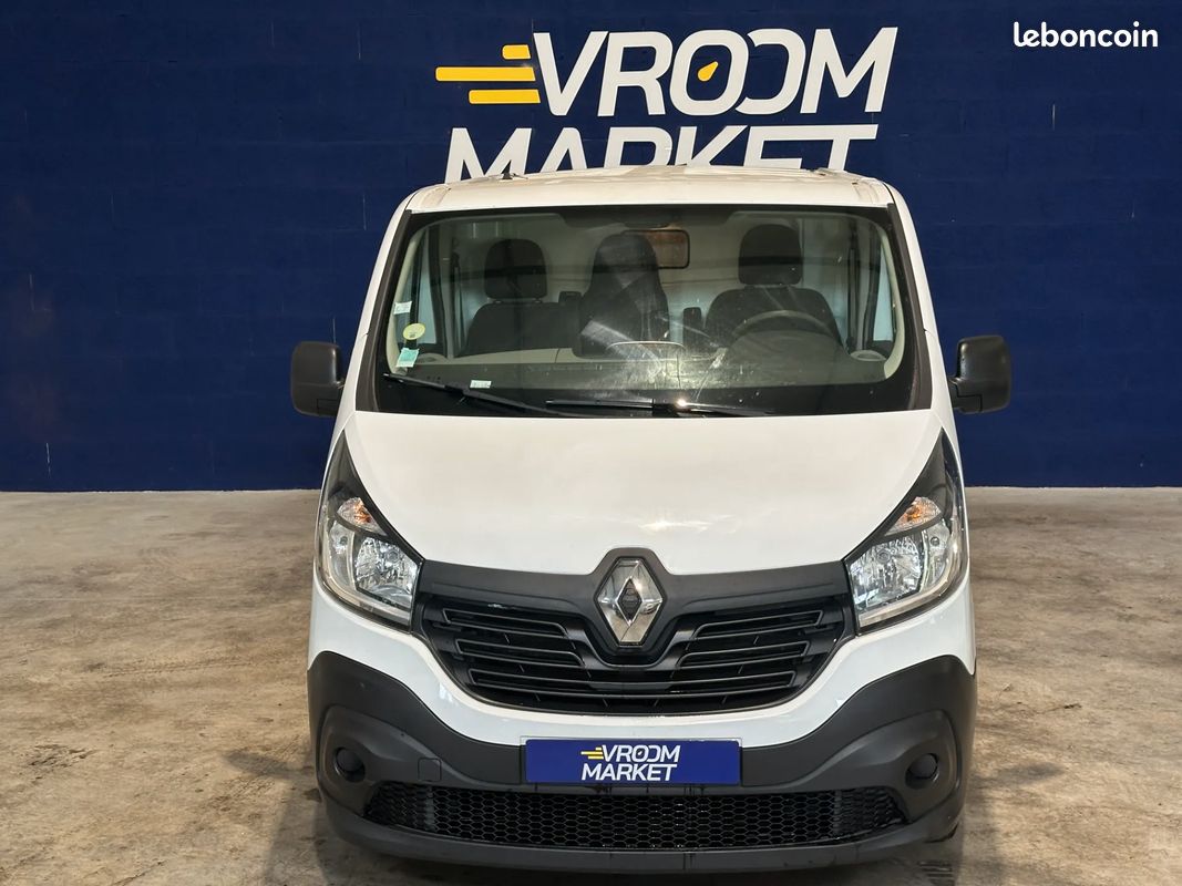 RENAULT Trafic Fg 1.6 D 125ch Grand Confort - 2018 - Bluetooth - Régulateur - Vitres surteintées (image 2)