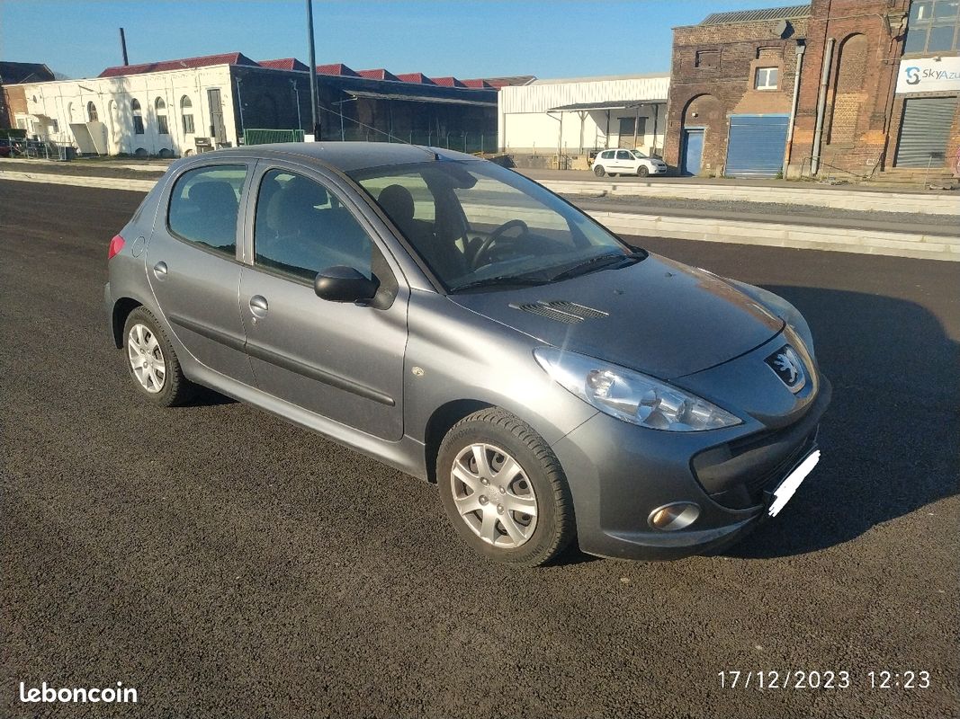 Peugeot 206 1,4 hdi 4cv - Voitures