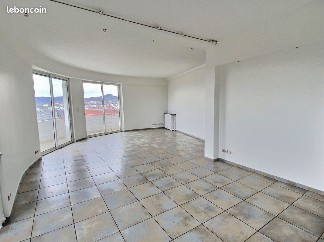 Appartement 3 pièces 120 m² · à Clermont-Ferrand · 120 m² · 1 420 €/mois