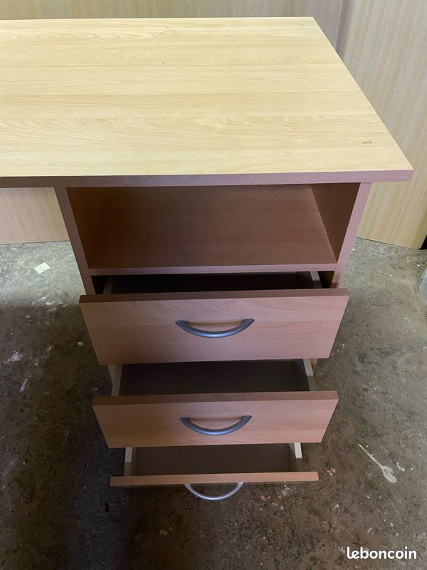 Bureau 1,20 avec tiroir (image 3)