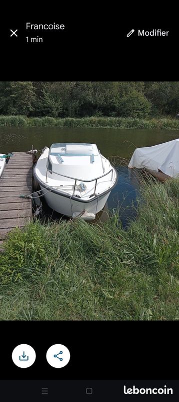 Bateau avec remorque (image 1)