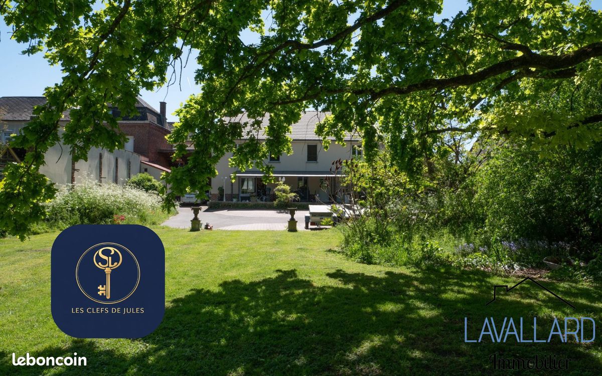 Maison 9 pièces 205 m² · à Fouilloy · 205 m² · 299 900 €