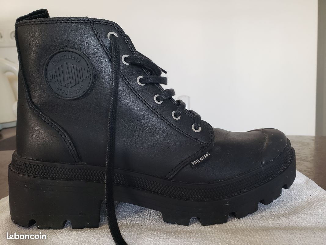 Palladium cuir noir femme Chaussures