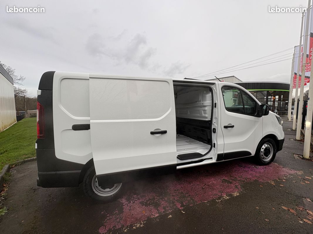 Renault TRAFIC Van L2H1 ADVANCE 3T Blue Dci 150ch E6E - Dispo rapide (image 4)