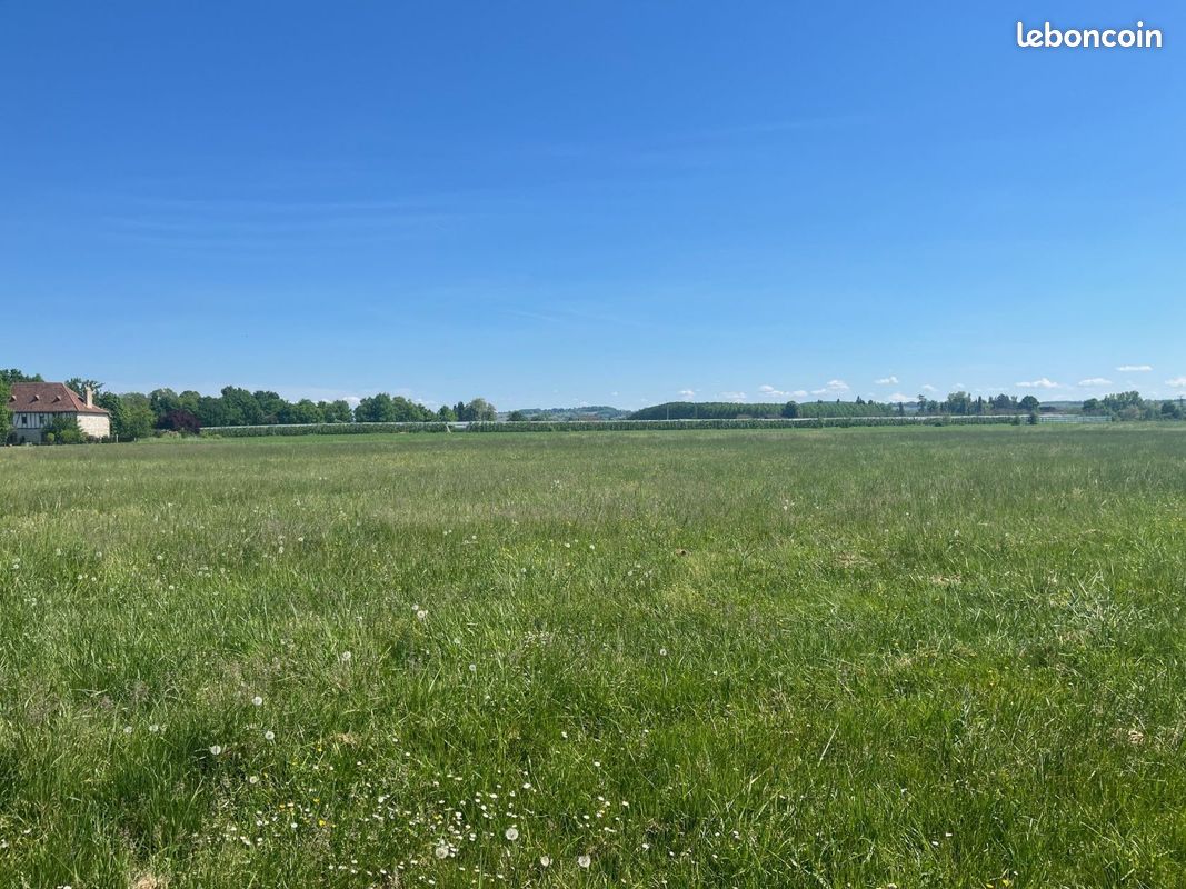 Terrain 1126 m² · à Lamonzie-Saint-Martin · 33 500 €