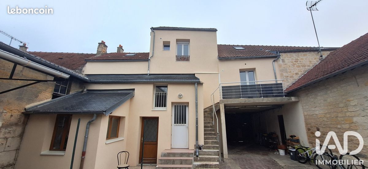 Appartement 5 pièces 77 m² · à Gouvieux · 76,9 m² · 920 €/mois