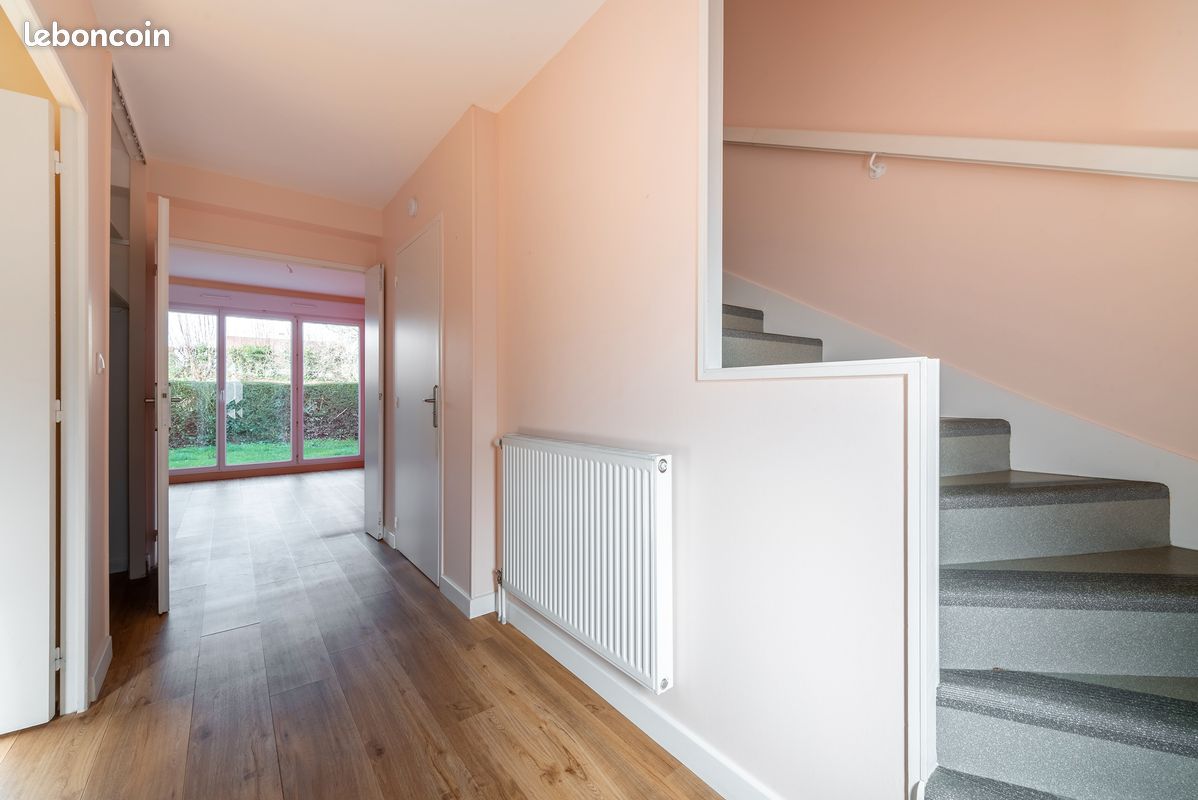 Maison 5 pièces 110 m² · à Épron · 110 m² · 1 300 €/mois
