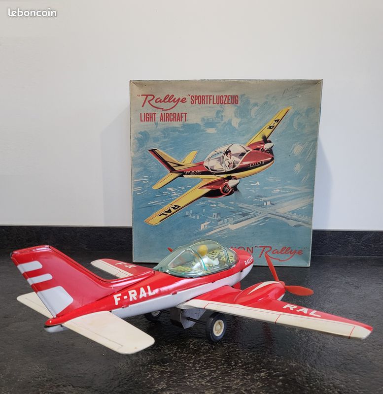 Avion Mécanique Looping Stunt Flyer Suzuki - Tôle - Japon 1950 - Très Bel état