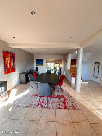 Maison - 8 pièces - 200 m2