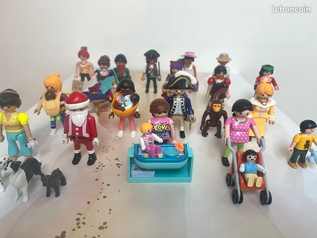 Lot de figurines Playmobil (image 1)