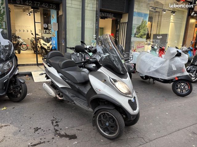 Piaggio mp3 300 abs asr (image 2)