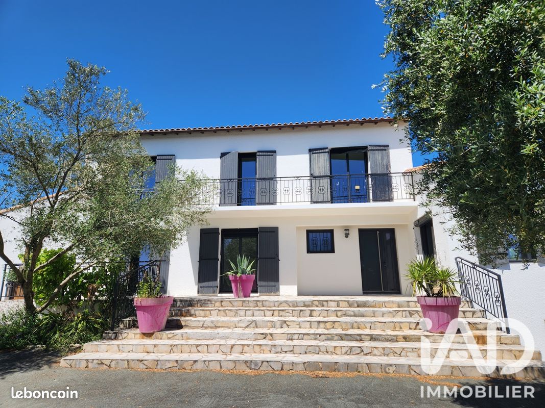 Maison 6 pièces 182 m² · à Saint-Sulpice-de-Royan · 182 m² · 490 000 €