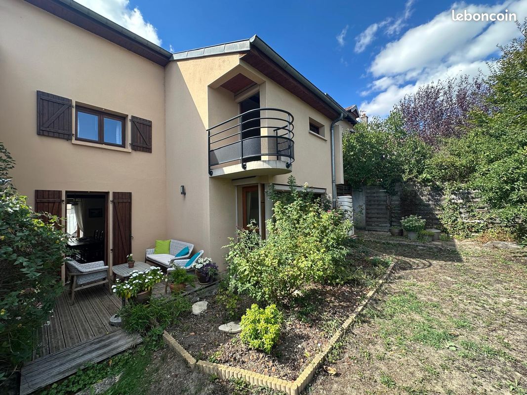 Maison 7 pièces 142 m² · à Saint-Max · 142 m² · 324 000 €
