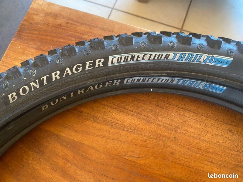 Paire De Pneus Bontrager LT3 26x2 Pouces - Clincher - Occasion