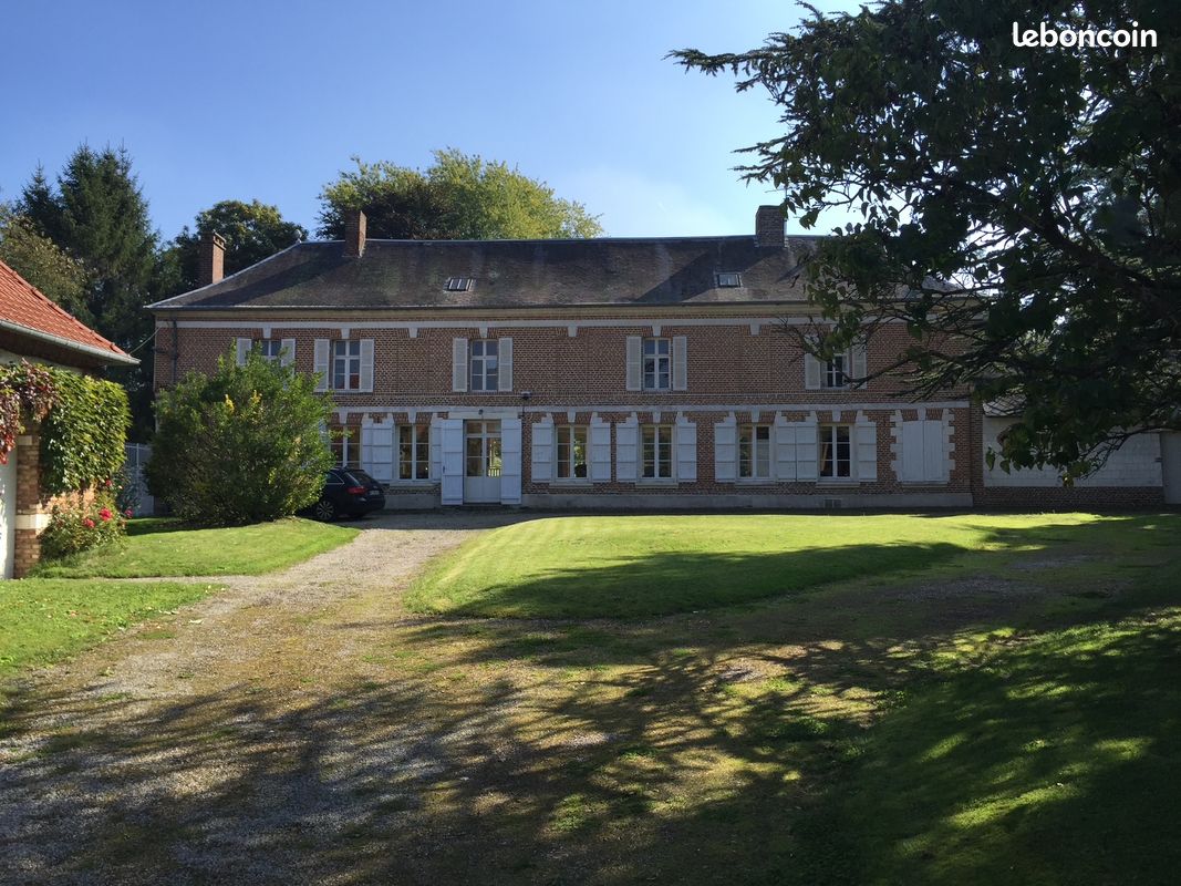 Maison 9 pièces 230 m² · à Revelles · 230 m² · 498 000 €
