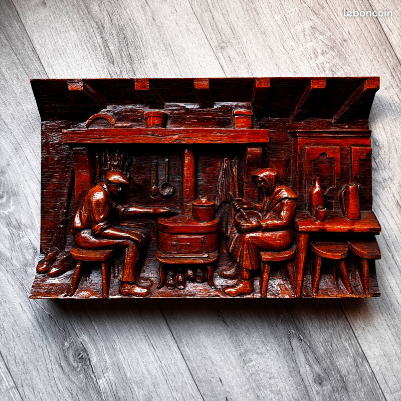 Tableau sculpté en bois (image 1)
