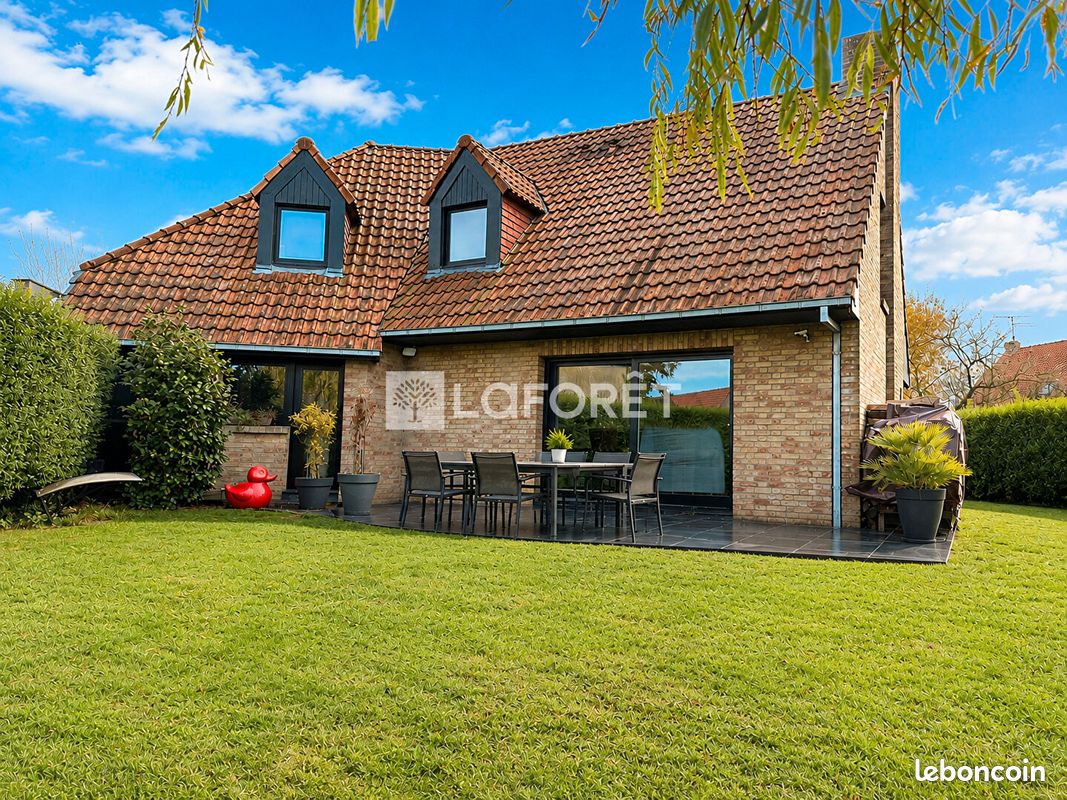 Maison 6 pièces 165 m² · à Templeuve-en-Pévèle · 165 m² · 570 000 €