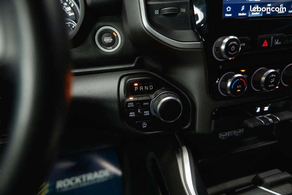Dodge RAM 5.7 V8 HEMI 4x4 * Sport * Pack Offroad Nuit * TVA * LED * AHK * *TVA (image 22)