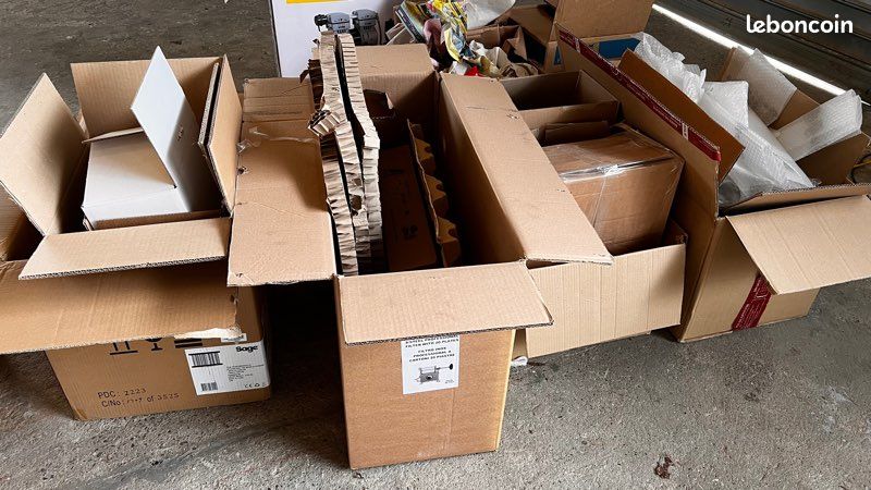 GRATUIT Cartons Démenagement ou envoi colis ou protection (image 2)