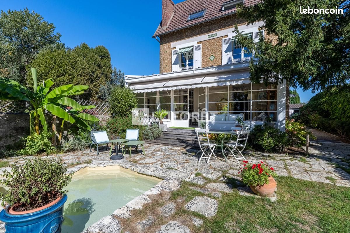Maison 7 pièces 180 m² · à Médan · 180 m² · 735 000 €