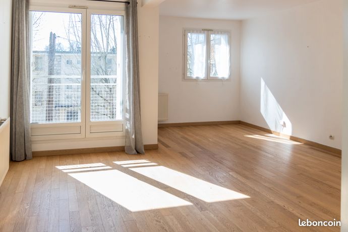 Appartement F3 lumineux centre de Varennes