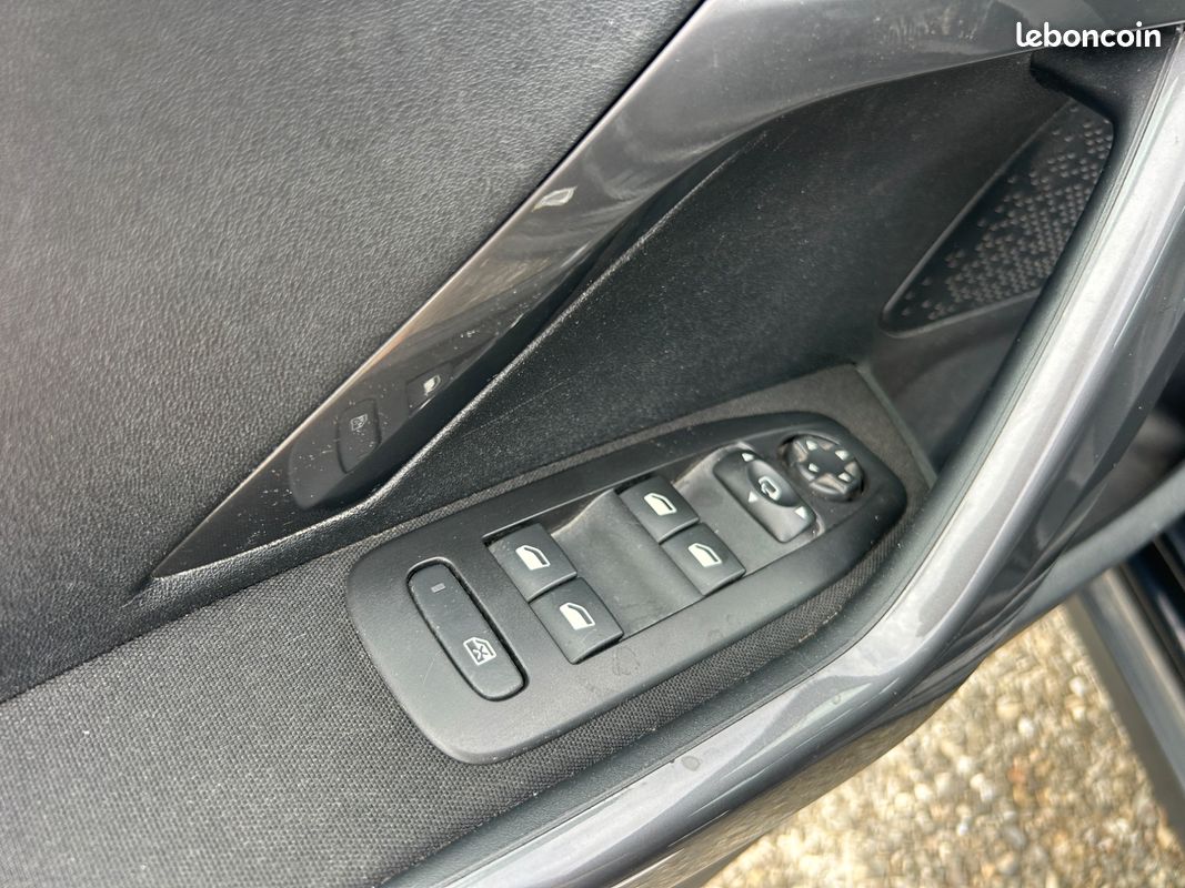 PEUGEOT 2008 1.6 HDI 100CV ACTIVE BUSINESS - DISTRIBUTION RETAITe (image 29)