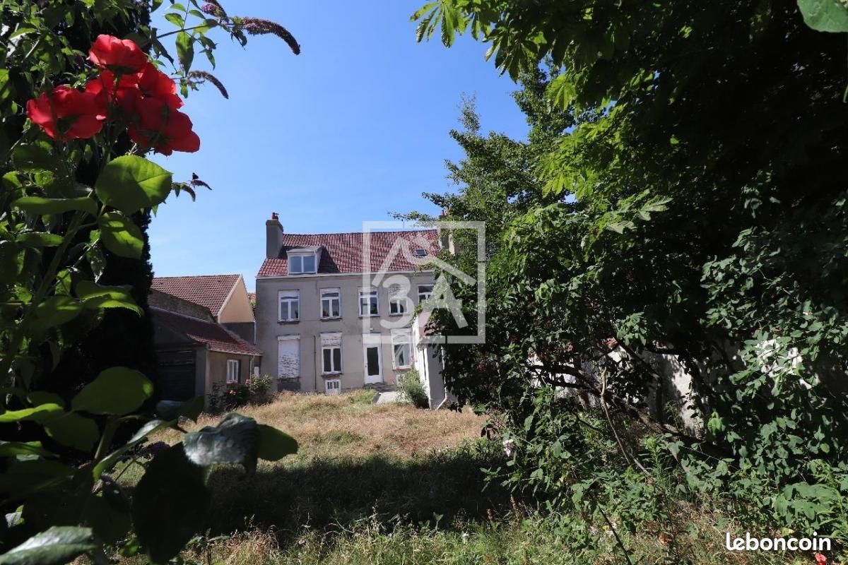 Maison 11 pièces 401 m² · à Dunkerque · 401 m² · 658 800 €