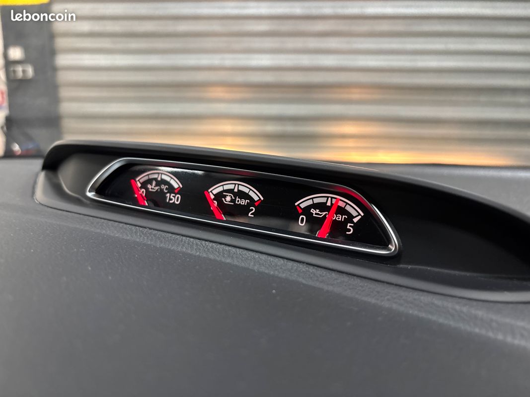Ford Focus II 2.0 ST 250 cv Ecoboost 5 portes Recaro gps châssis sport alarme sièges chauffant pack hivers (image 12)