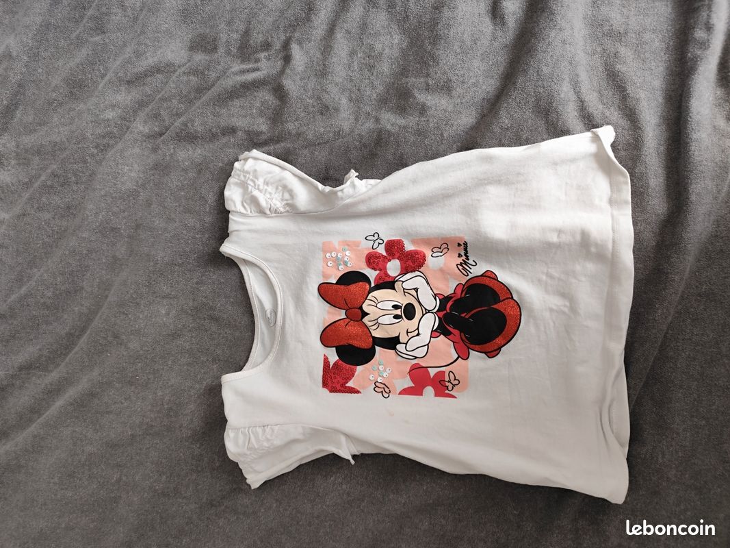 Lot de t-shirts fille 6 ans – Disney, Kiabi, Primark – très bon état - Vêtements