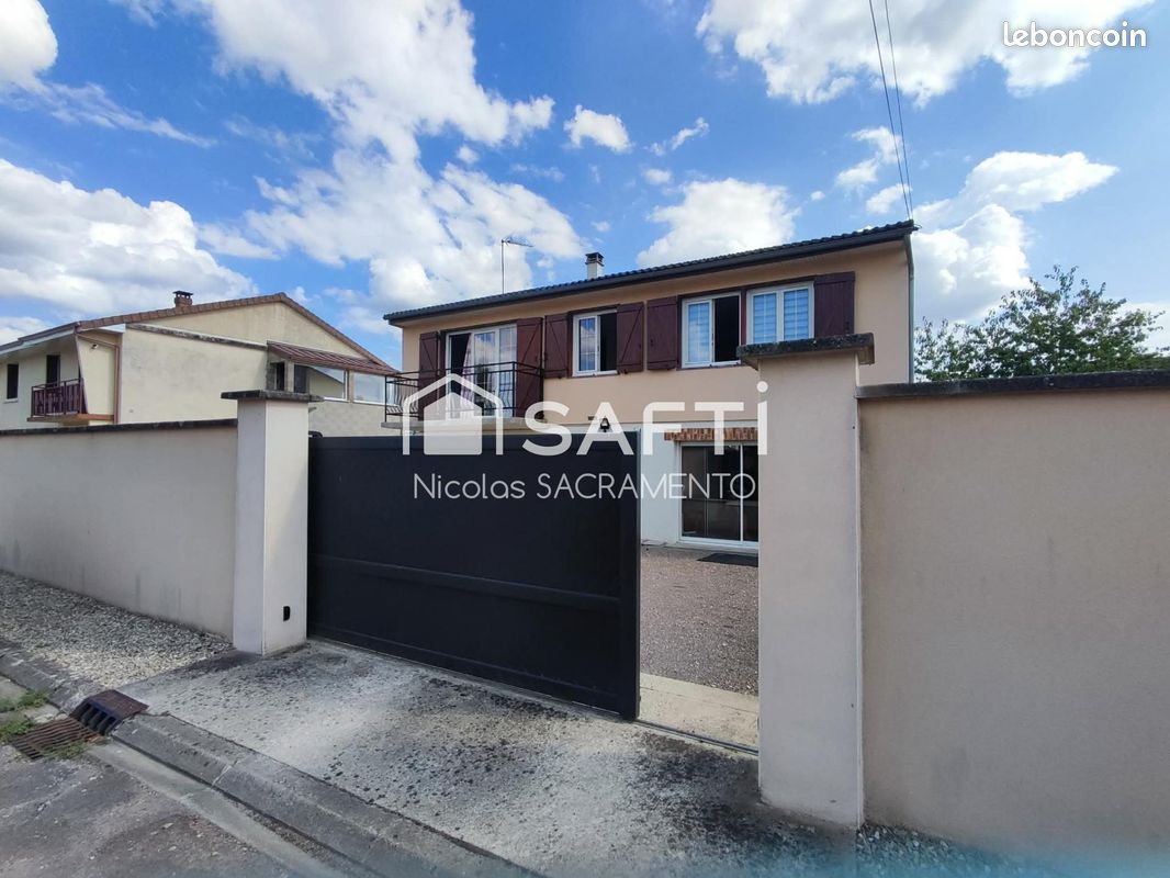 Maison 6 pièces 153 m² · à Brienon-sur-Armançon · 153 m² · 159 000 €